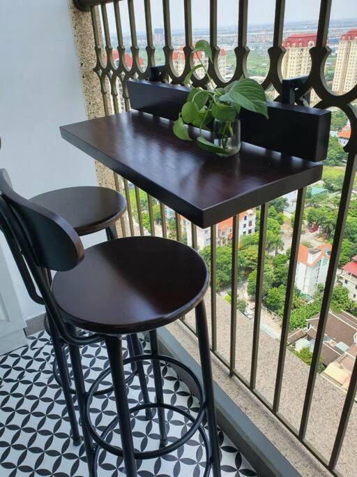Luxury Econest - Apartment With Swimming Pool & Gym Hanoi Luaran gambar